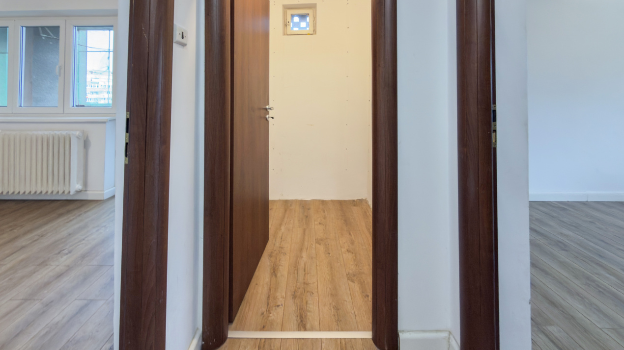 Apartament 3 camere renovat, 3 balcoane, Drumul Taberei 